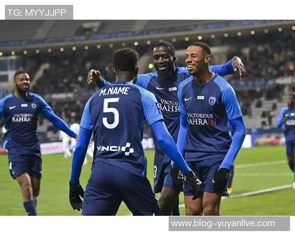 巴黎FC与圣旺红星的精彩对决即将上演，谁将赢得这场焦点战役